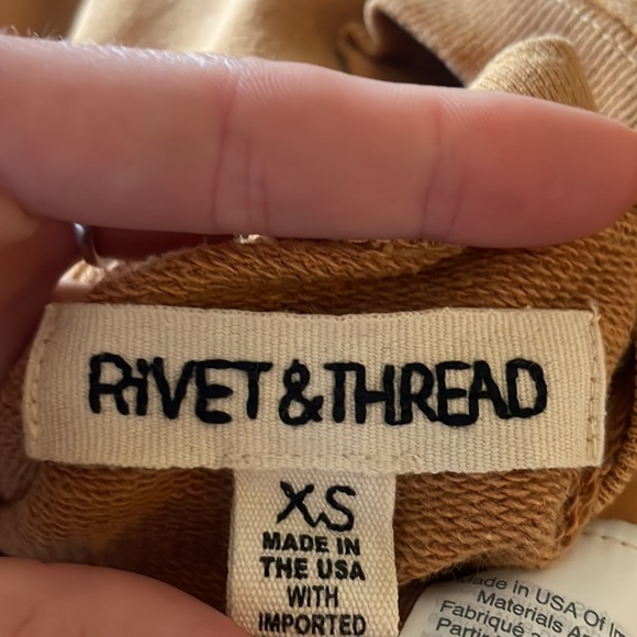 Madewell Rivet & Thread Seamed-Sleeve Sweatshirt - Picture 6 of 6